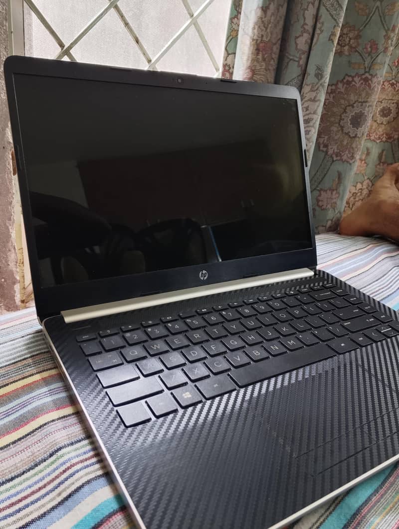 HP 14s 3