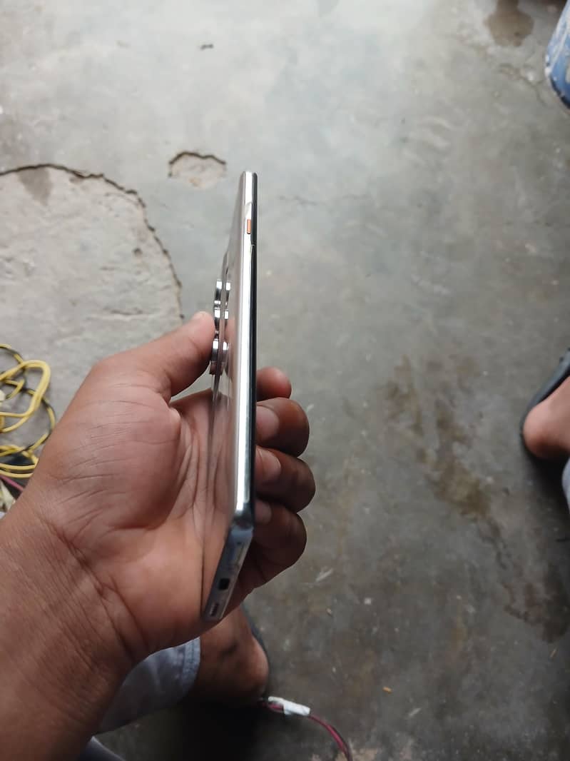 Tecno CAMON 40 Pro 5