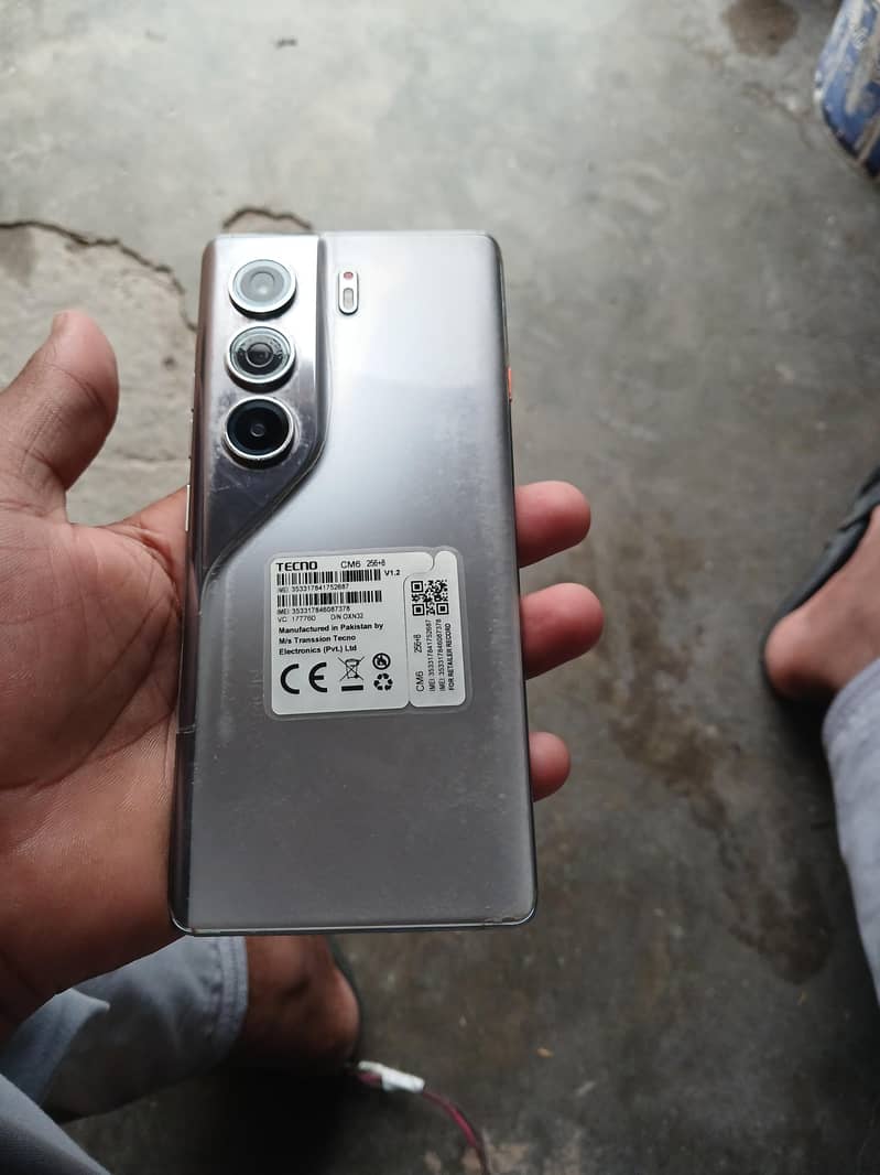 Tecno CAMON 40 Pro 6
