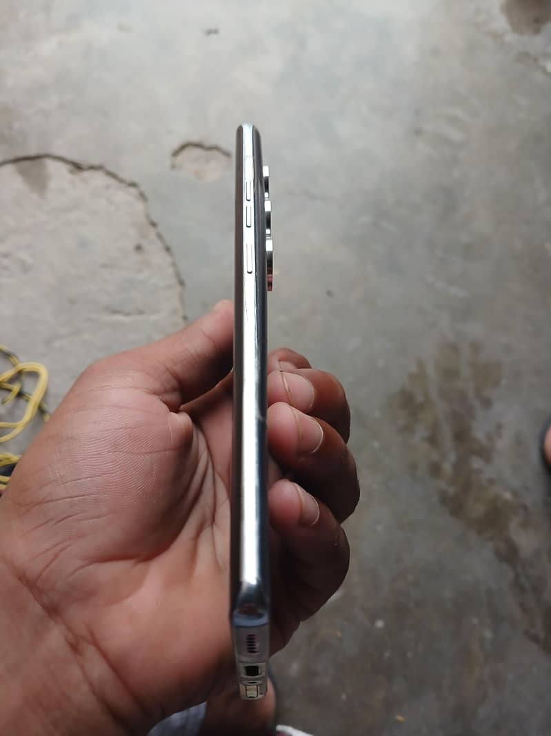 Tecno CAMON 40 Pro 7