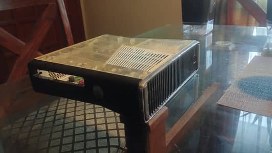 Xbox 360 Jailbreak | 200+ games | 3 controllers | Kinect | 1 TB