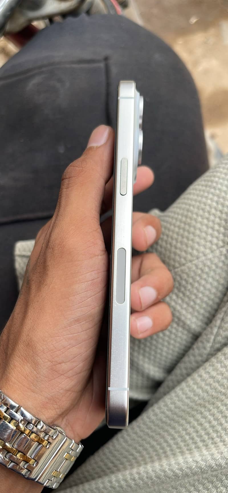 Apple iPhone 15 Pro Max 1