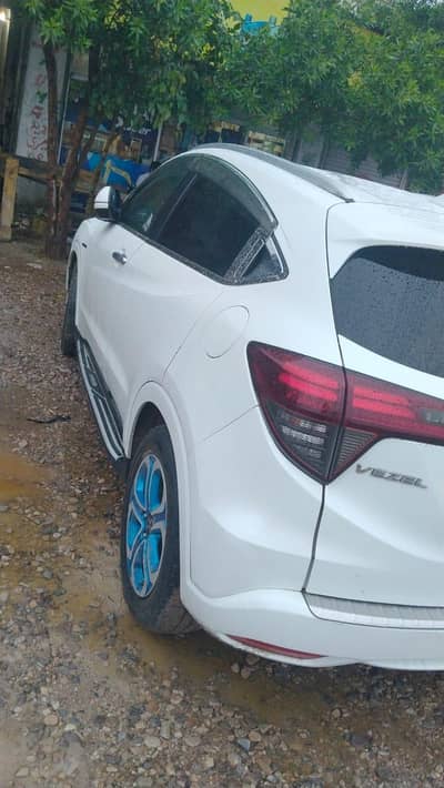 Honda Vezel 2015