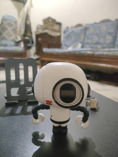 McDonald's Happy Meal Toy 2018 - Bobert Robot (Gumball)