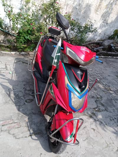 Electric scooty for sale