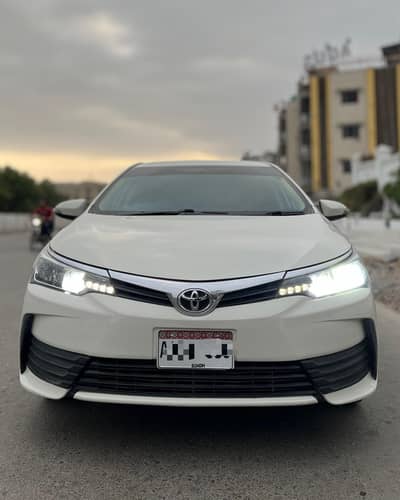 Toyota Corolla GLI Automatic Model 2017 facelift white 100% original