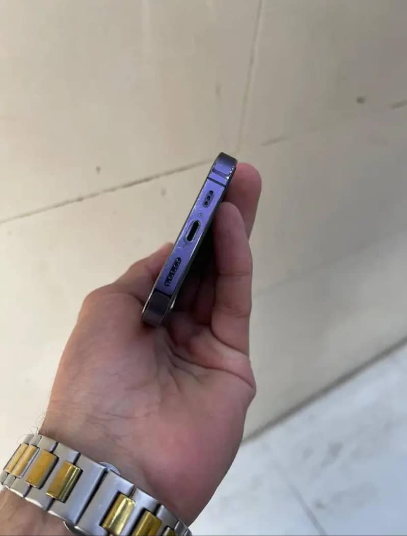 iPhone 14 pro 1