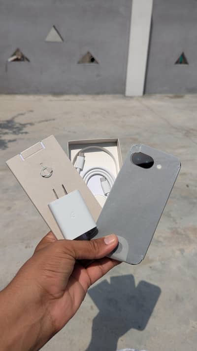Google Pixel 10a, Box pack with original 30 watt google charger