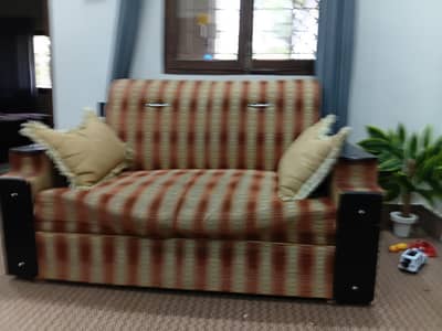 Two sets of 3 seaters Sofa for sale