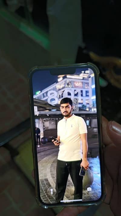 Apple iPhone 13 jv