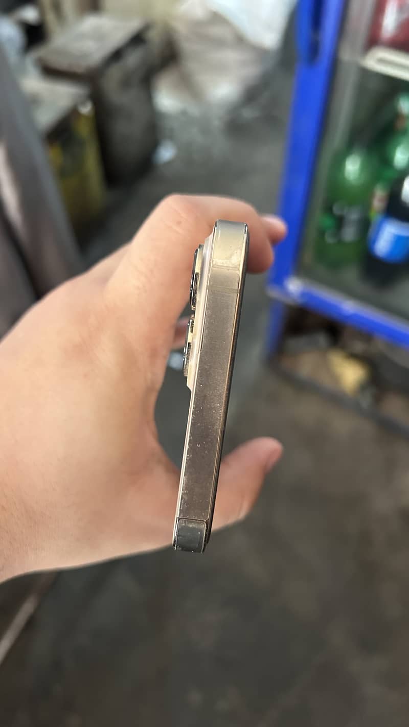 Apple iPhone 13 Pro Max 3