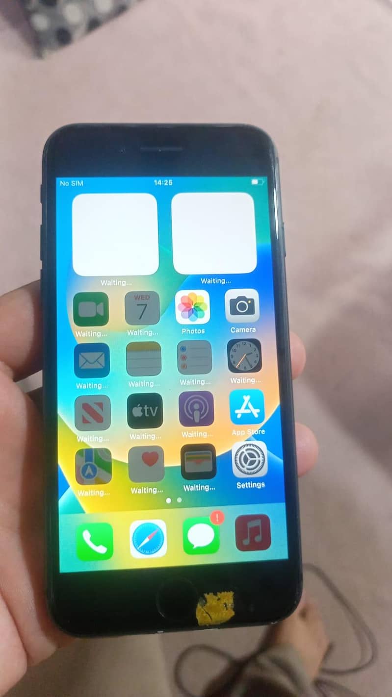 Apple iPhone 8 3