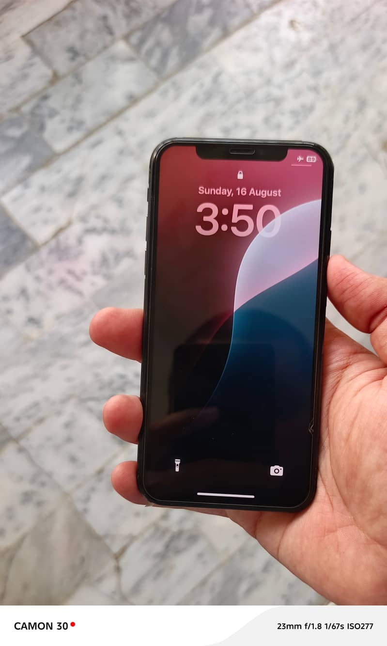 Apple iPhone XS 7
