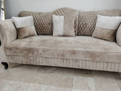Brand New / Unused Sofa Set – 3 Seater + 2 Seater + 2 Single Sofas