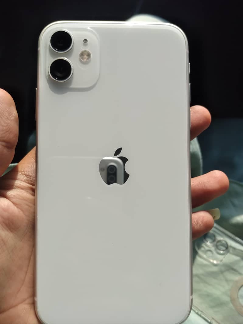 Apple iPhone 11 0