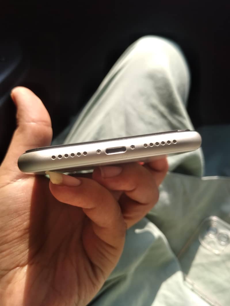 Apple iPhone 11 2