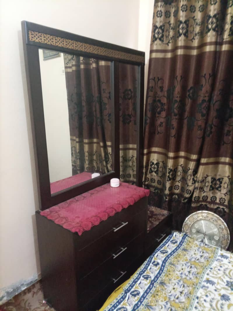 bed and dressing 3