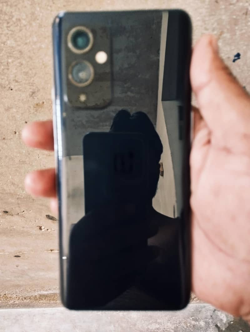 One plus9 5G 1