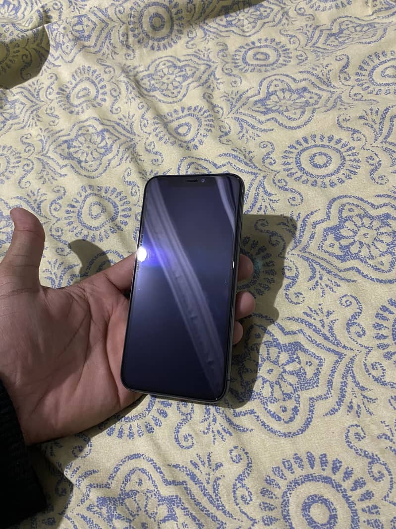 Apple iPhone X 2