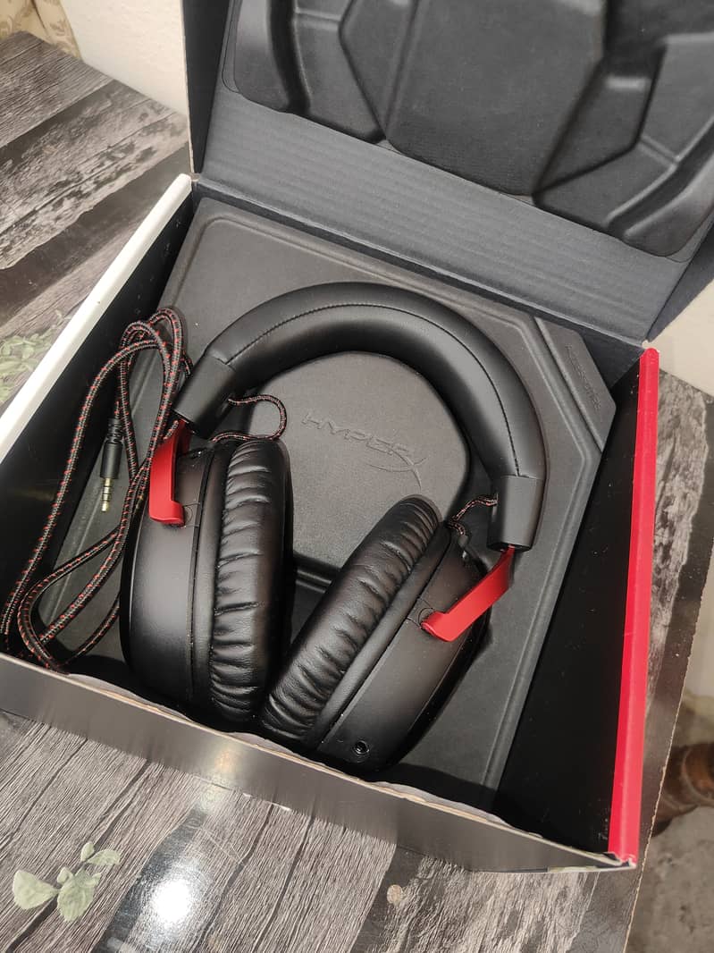 HyperX Cloud III New/OpenBox 3