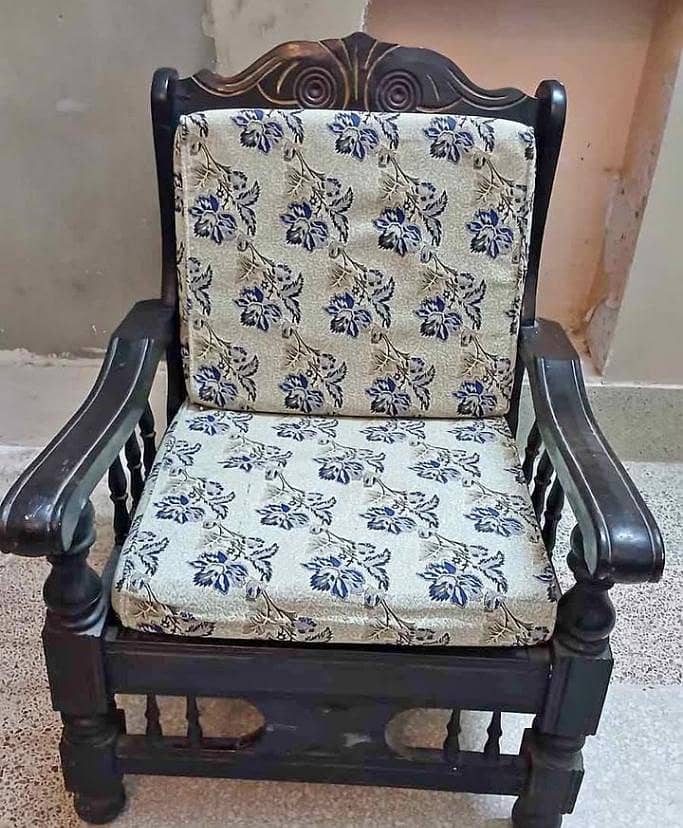 5 seater sofa 0