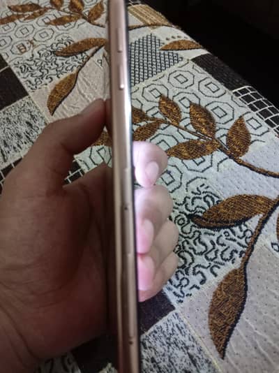 Samsung Mobile J4 Plus