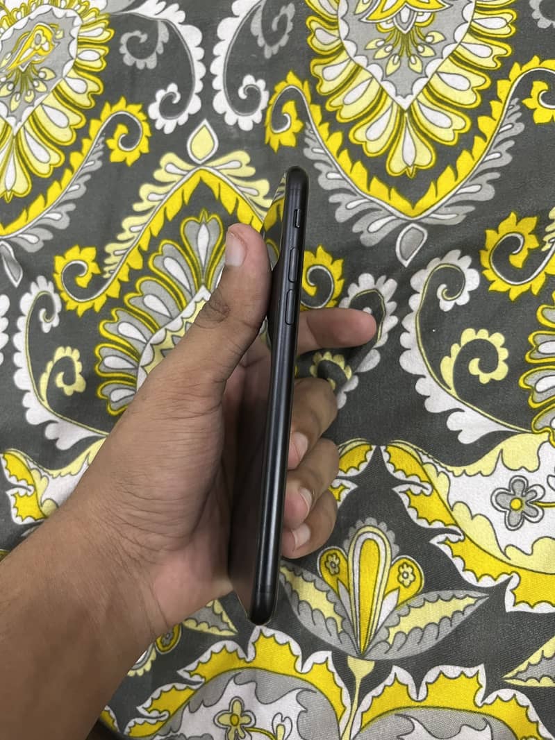 Apple iPhone SE 3