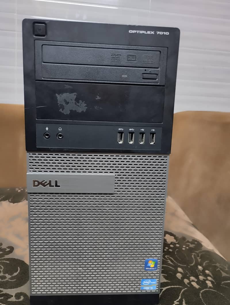 GAMING COMPUTER 0