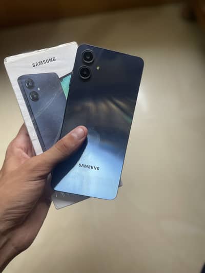Samsung Mobile A06