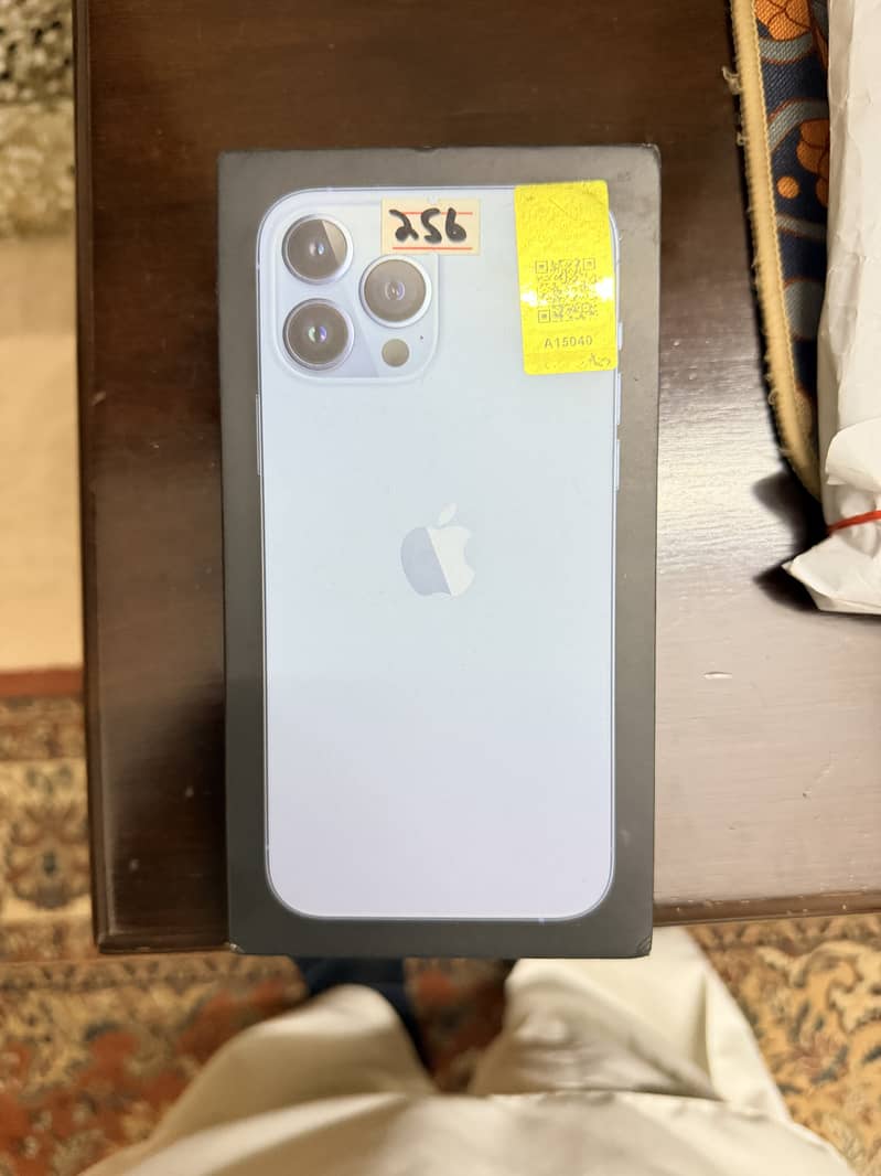 Apple iPhone 13 Pro Max 6