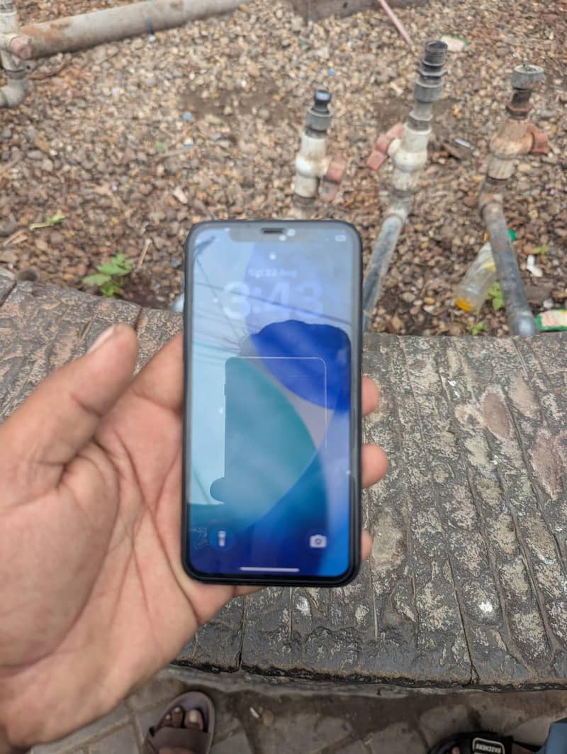 Apple iPhone 11 Pro 1