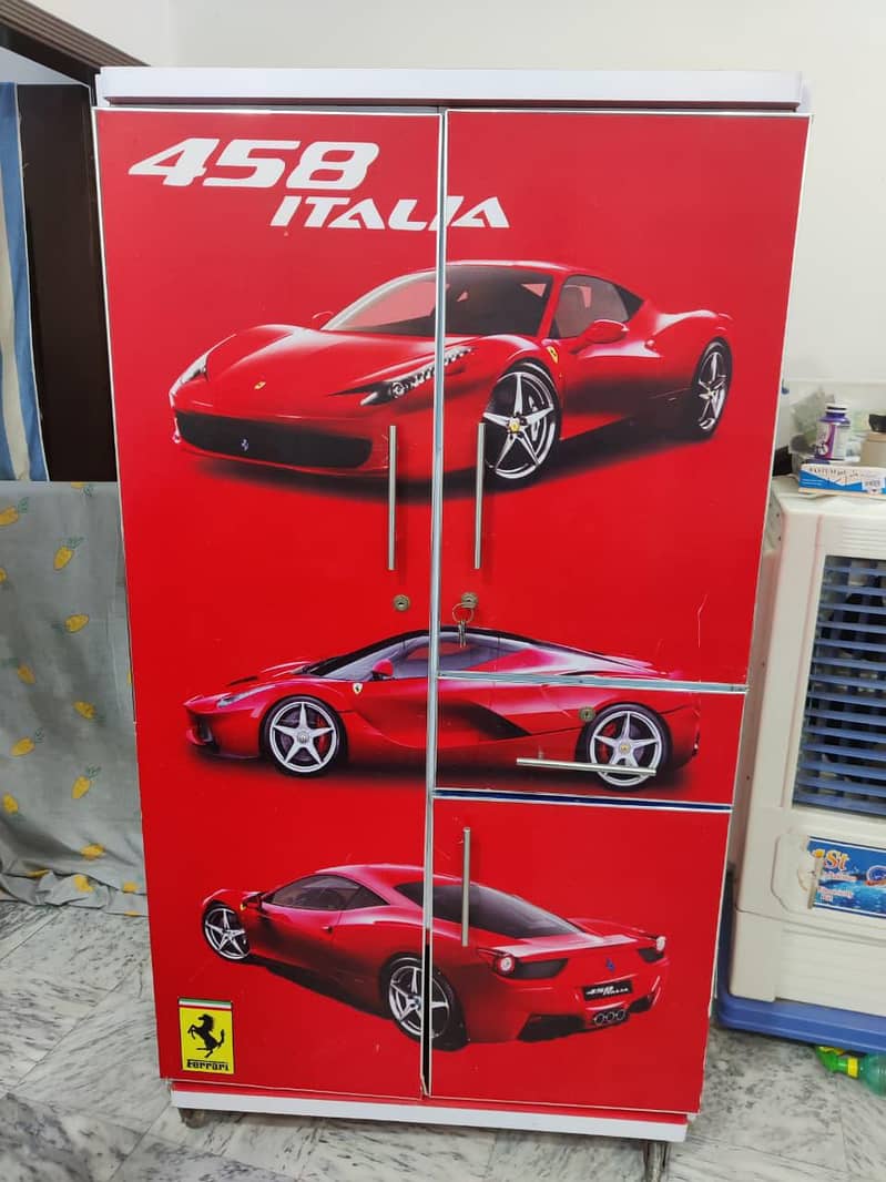 almari 1