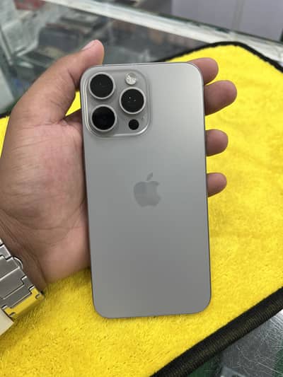 iPhone 15 Pro Max