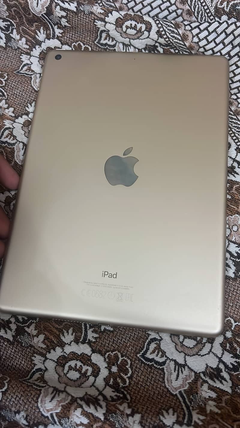 Apple ipad 5 generation 2