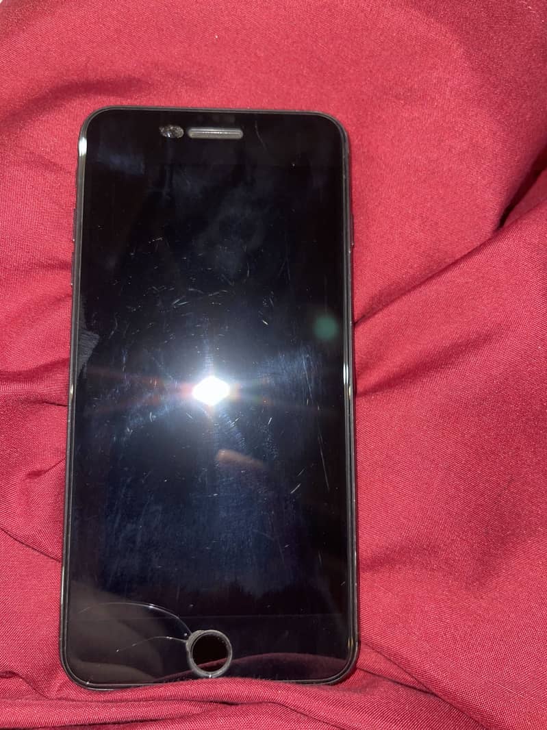 Apple iPhone 7 Plus 2