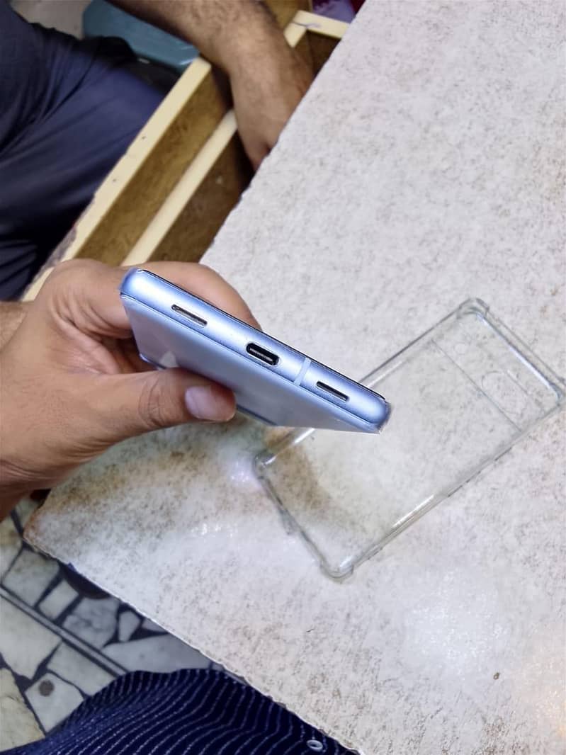 Google Pixel 7a 1