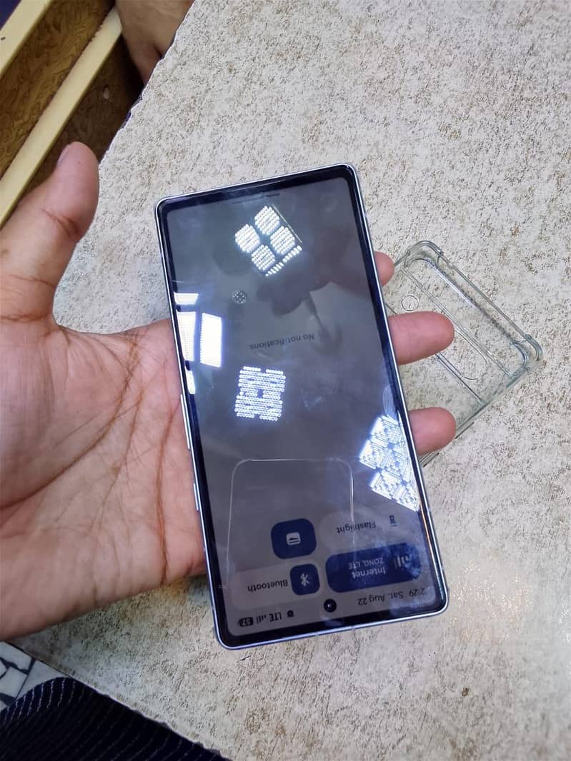 Google Pixel 7a 5