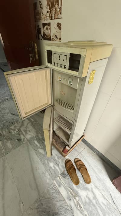 Water dispenser