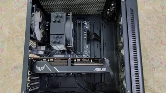 Gaming PC Ryzen 5 5600 + RX 5600 XT Gaming PC with monitor.