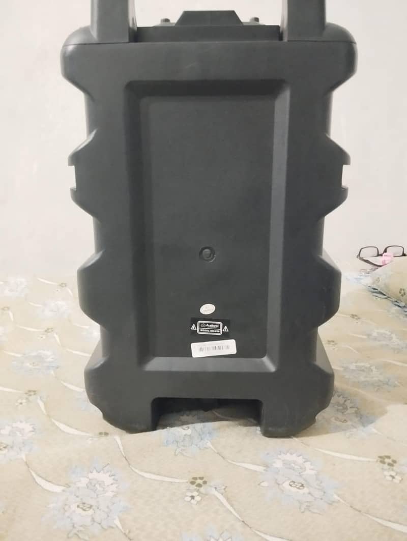 Audionic series Mh-810 6