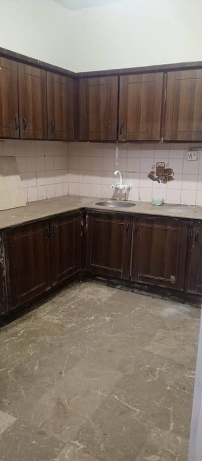 2 bed lunch flat available for rent