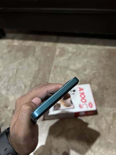 Itel City 100