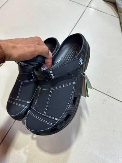 Brand New Men’s Classic Yukon Vista II LiteRide™ Clog Crocs