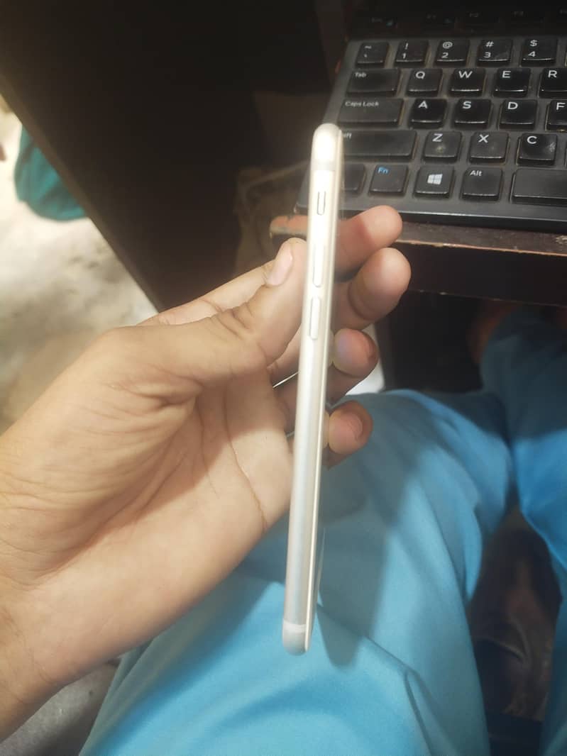Apple iPhone 7 5