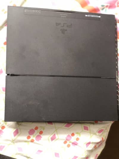 Play Station 4 Used 80% condition