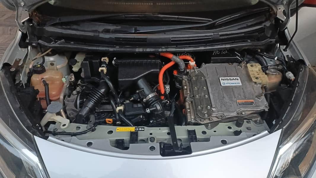 Nissan Note E Power 2016 1