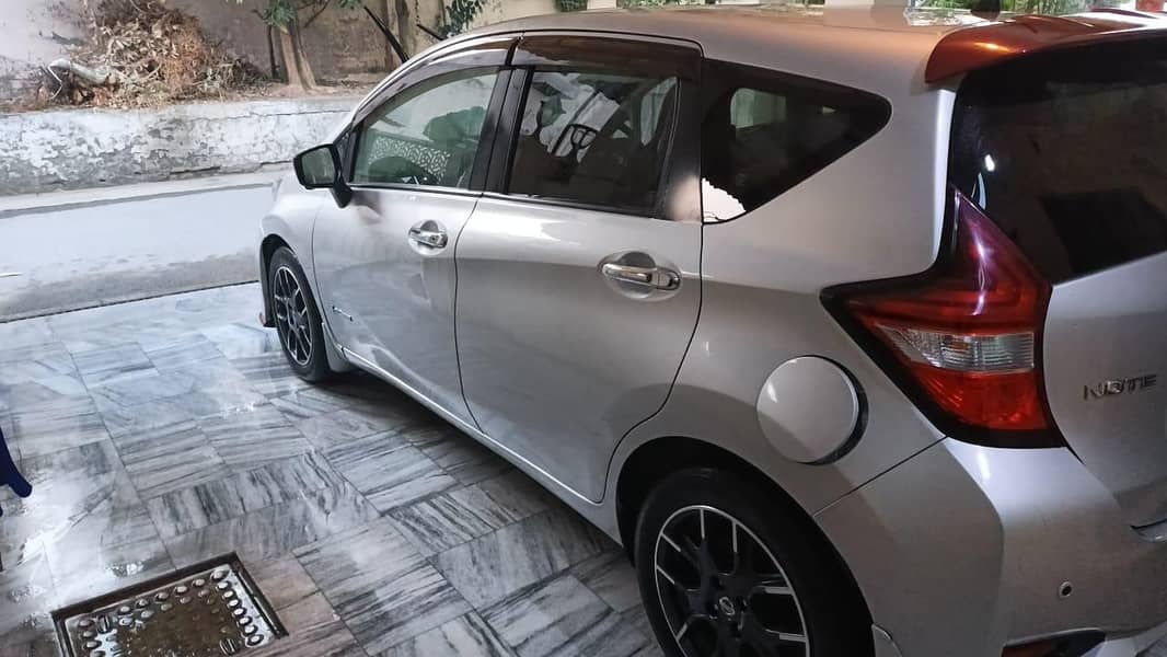 Nissan Note E Power 2016 2