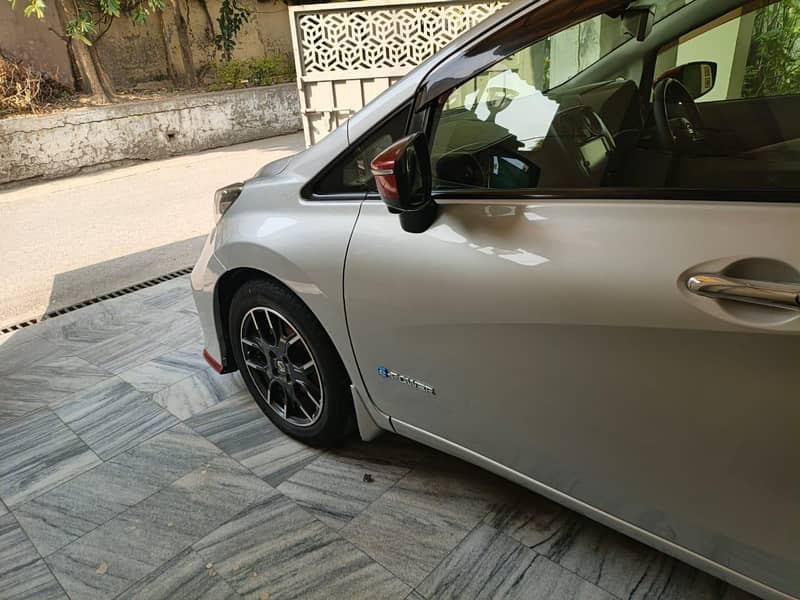 Nissan Note E Power 2016 9