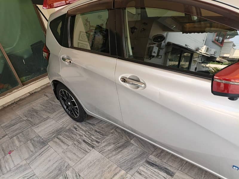 Nissan Note E Power 2016 11