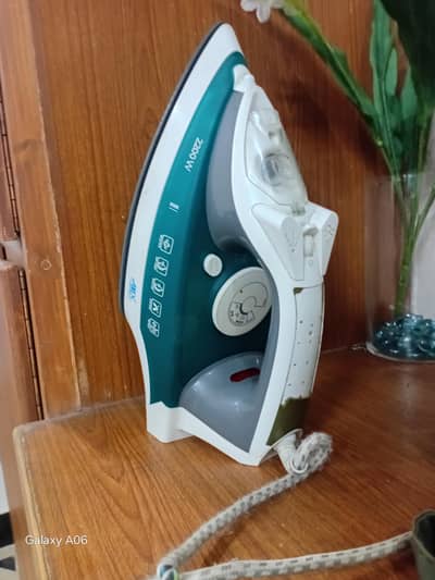iron 2200 w istrei steam iron